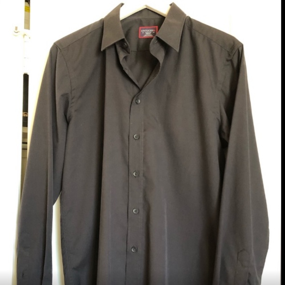 Untuckit Button Down! - image 1